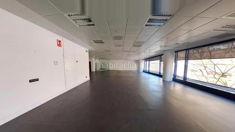 Foto 95970881-9a11-4ec7-ad6c-37afe858dc59. Ufficio in Bufalà Badalona