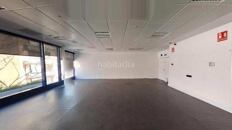 Foto 98e0cd1c-a1e3-4734-8e42-4a4249966b34. Ufficio in Bufalà Badalona