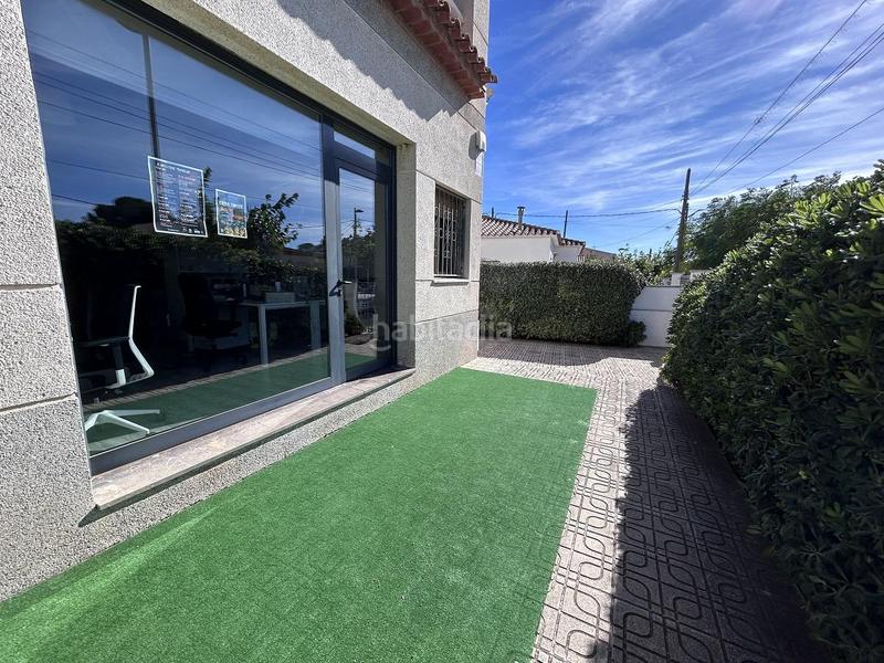 Foto 1dedaa02-2dcd-4f2b-a82e-be161d9fc9c4. Chalet with heating in Centre Miami Platja