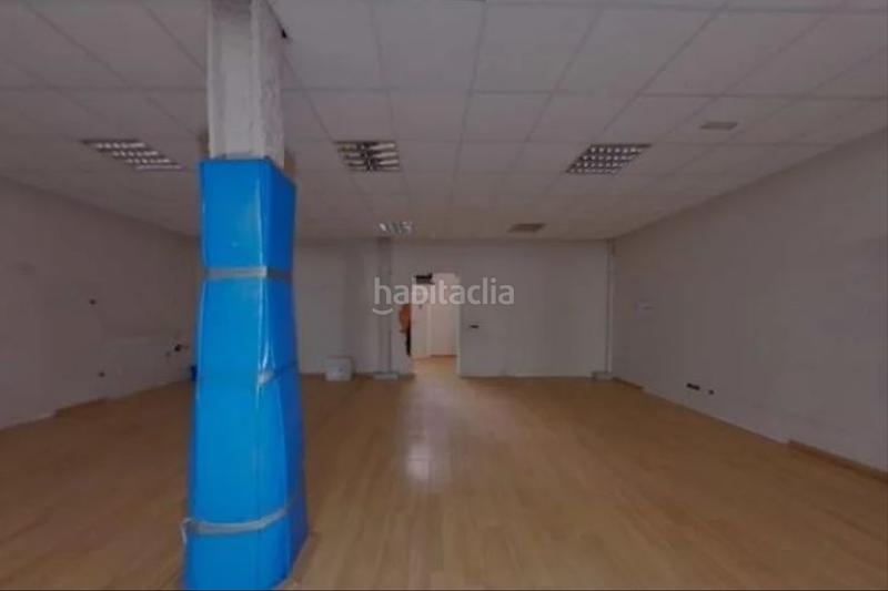 Foto 09b07045-1941-42a9-8629-a222f7efa026. Local comercial a Nou Eixample Sud Tarragona