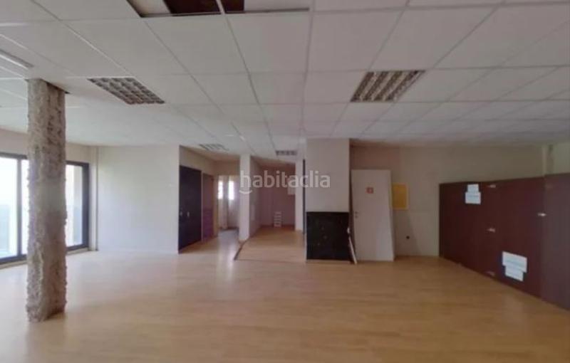 Foto 2fc94e51-88a9-442b-ab2d-d90012516a37. Local comercial a Nou Eixample Sud Tarragona