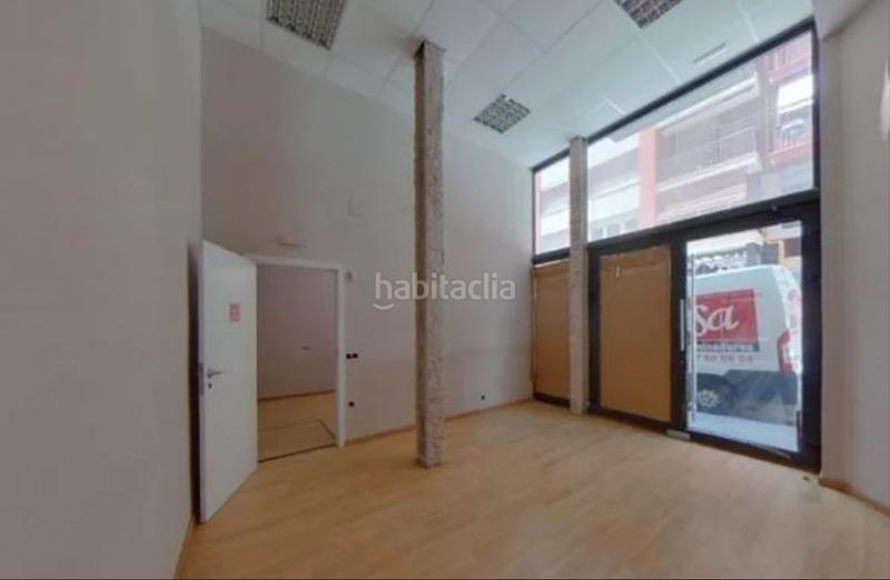 Foto d35fced5-a4d7-4f0b-a0f3-d03f46e65ec7. Local comercial a Nou Eixample Sud Tarragona
