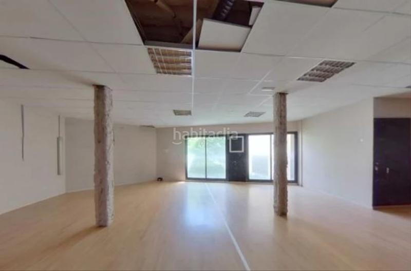 Foto f4536479-f707-4ec5-b14d-2e5af34a95d5. Local comercial a Nou Eixample Sud Tarragona