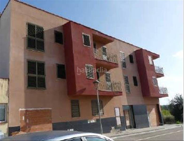 Foto 1fcd55f7-feff-43b4-8d77-ef2d03470db7. Edificio en Secuita (La)