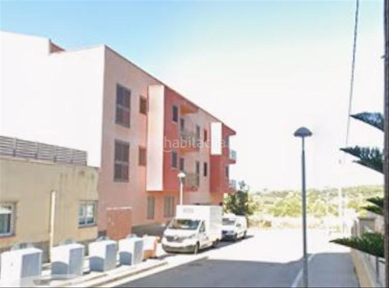 Foto d0e4faaa-dcaa-4fad-b922-239e780011d4. Edificio en Secuita (La)