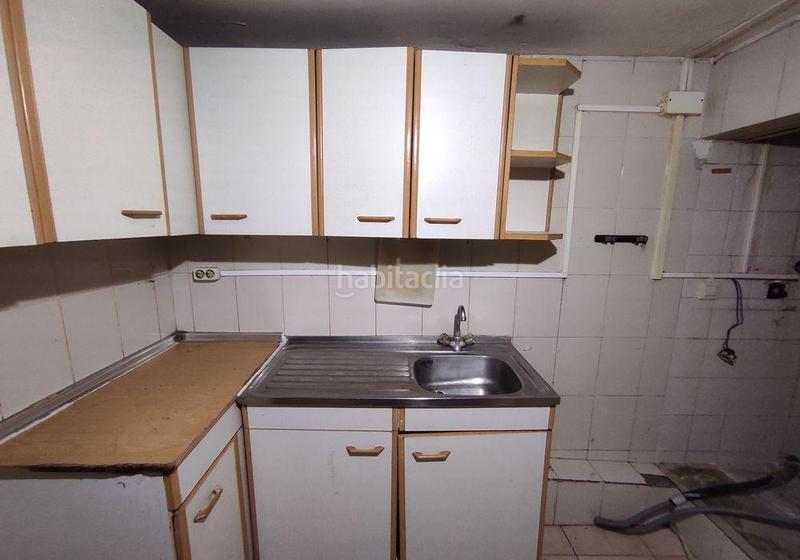 Foto 149d2189-0389-4265-888e-f7c69004334e. Etagenwohnung mit heizung in Raval Barcelona