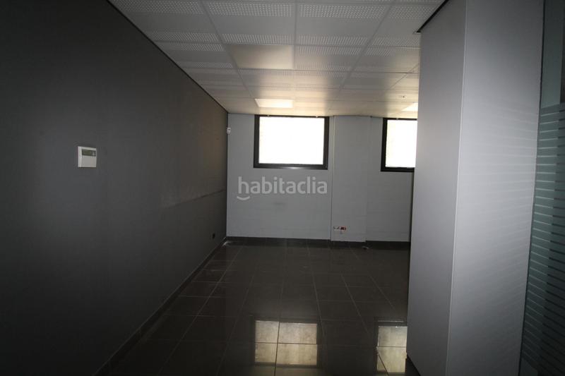 Foto d14b9898-a620-4ad1-b0e4-1663c0789af7. Locale commerciale in Marianao Sant Boi de Llobregat