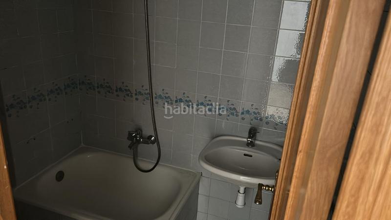 Foto 5b656d4d-758c-4a6c-a740-598d7643e2fc. Piso vivienda en venta en sants, en La Bordeta Barcelona