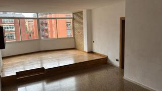 Etagenwohnung in de Badal