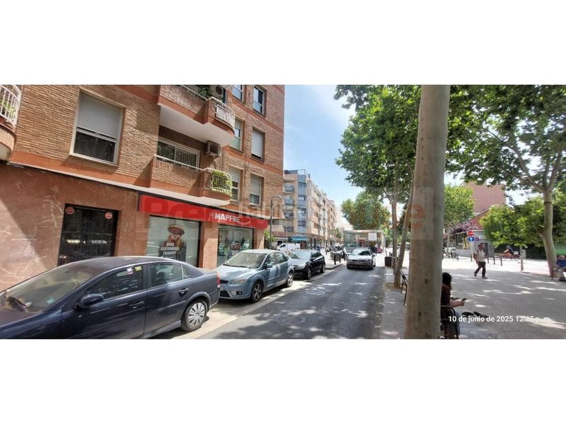 Foto d1c9eedf-237c-4d0a-b66f-e32d097def0d. Local comercial a Centre Cornellà de Llobregat