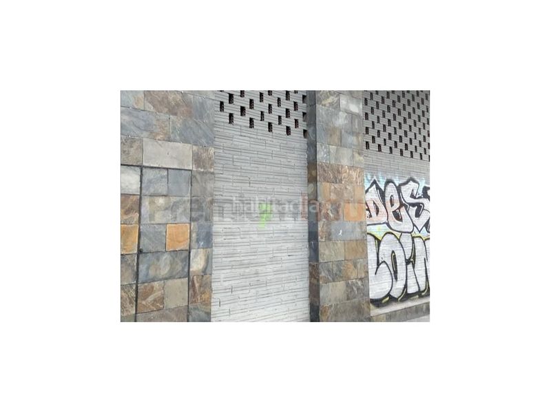 Foto 0e5b7dd2-c613-4903-ab49-78c4307d3054. Local comercial a Eixample Sabadell