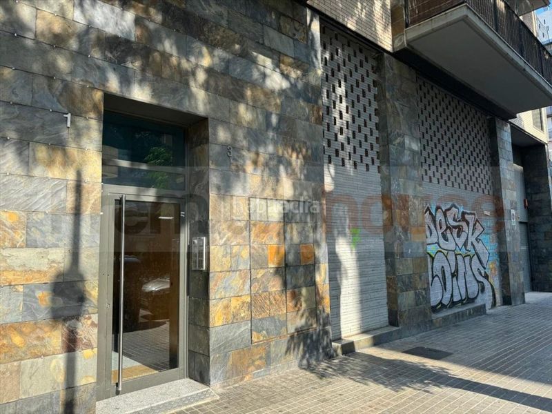 Foto 2308f5f0-68e3-48fd-8de9-d0b71daa8ba4. Local comercial a Eixample Sabadell