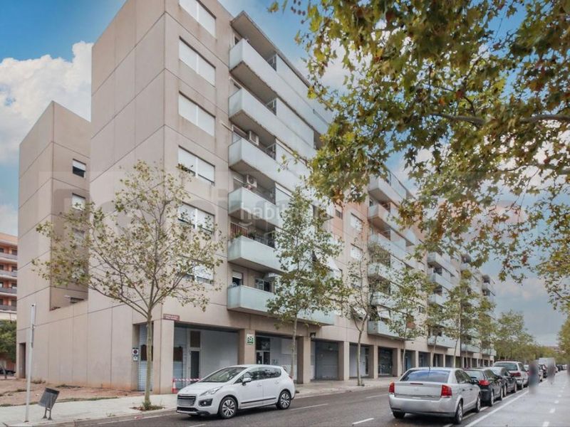 Foto b48375c9-d5c3-4691-a351-f582b466717e. Local comercial a Migjorn Reus