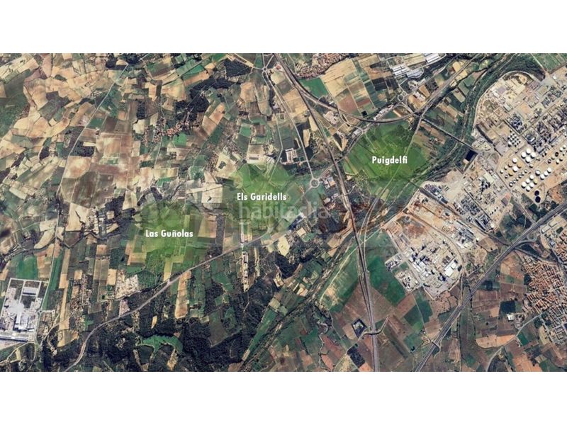Foto 103dc60f-fdec-4945-929f-484fe59adf61. Solar industrial a Garidells (Els)