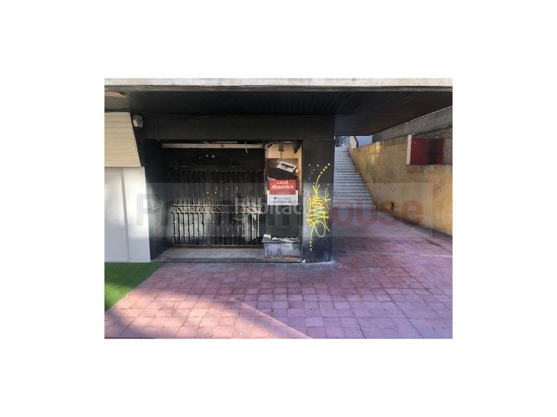 Foto 8463042d-d42d-47e3-ae29-3744f2c09eb3. Local comercial a Mar i Camp - Platja dels Capellans Salou