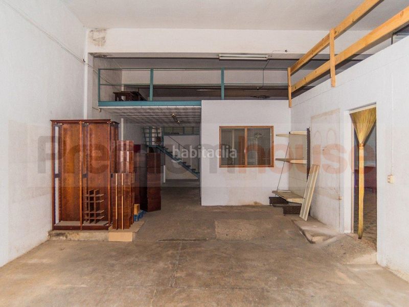 Foto 8a3ad594-6a34-450e-91e6-0b1a6037454f. Fabrikhalle in Grau - Quintanes Amposta