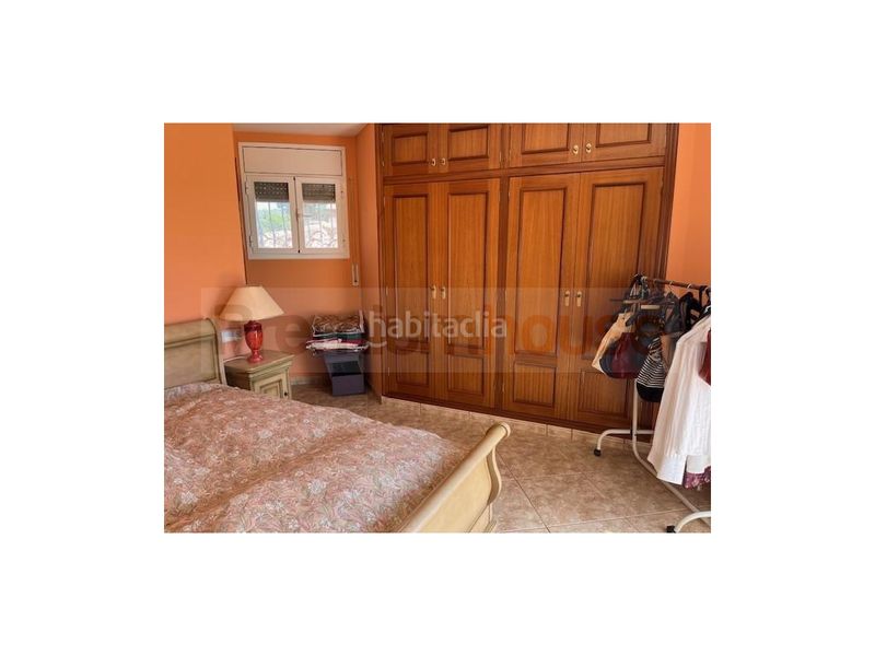 Foto 3312e763-bc26-4448-b897-6177717e9401. Xalet amb calefacció aparcament a Pratdip