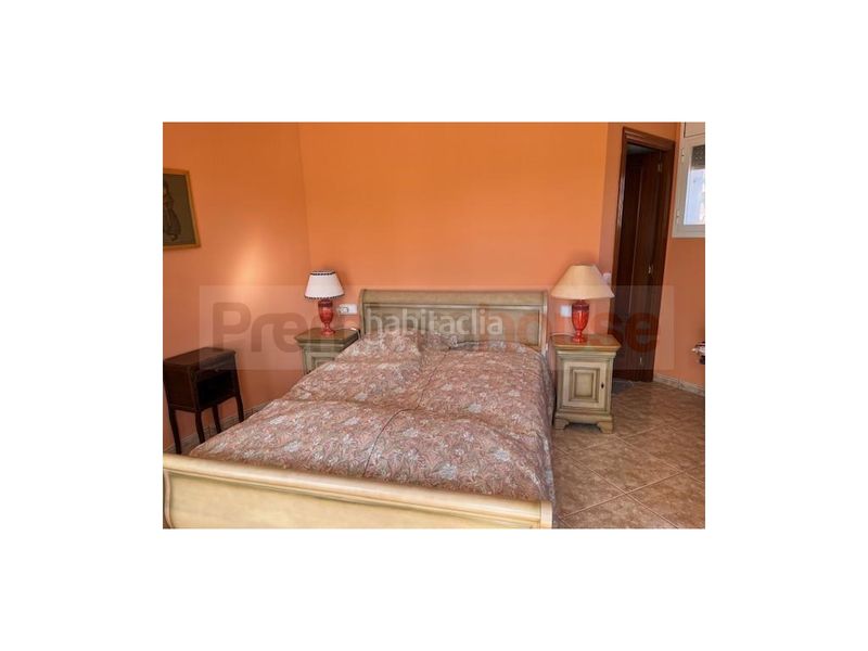 Foto ae28e81b-84b1-42a5-8bb8-43727949e980. Xalet amb calefacció aparcament a Pratdip