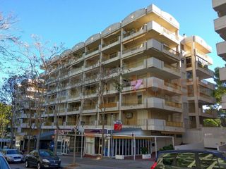 Pis  Calle vendrell del. Piso para reformar en la zona tur�stica de salou.