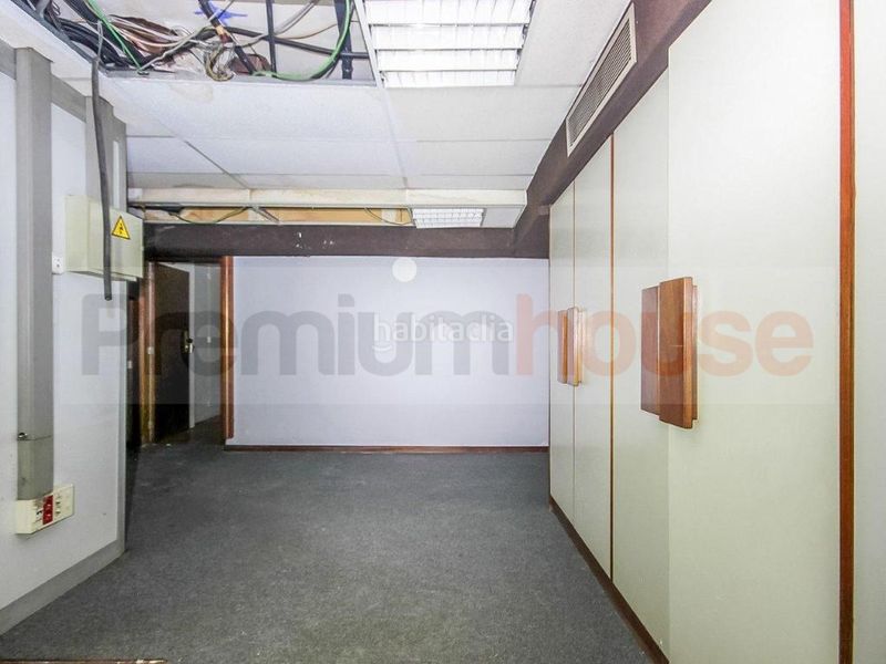 Foto d0903fd9-f24d-4e44-a293-523c9bde7946. Local comercial a Sant Martí de Provençals Barcelona
