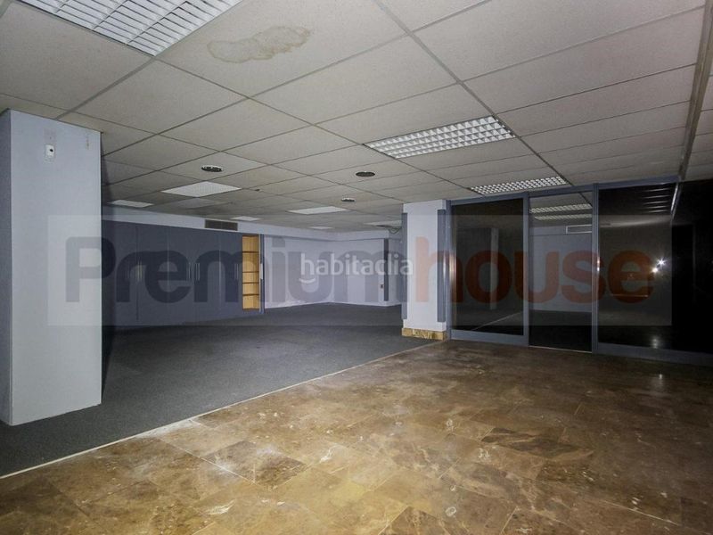 Foto fd4a6f6d-eeb4-47a9-9483-08e28ef62ec9. Local comercial a Sant Martí de Provençals Barcelona