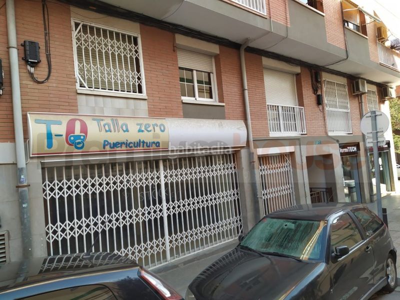 Foto 2ff0619f-5cd2-4015-8036-b343a94bb01d. Local comercial a Centre Viladecans