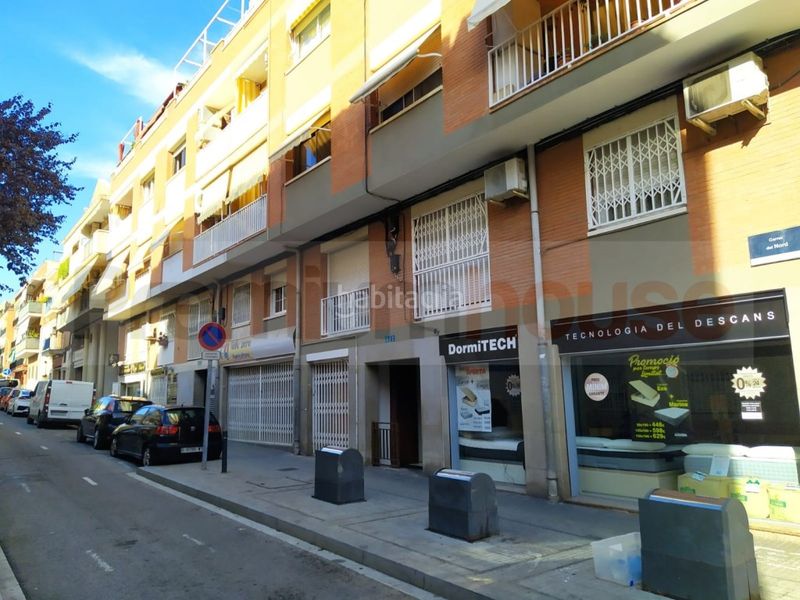 Foto 83d97448-63fd-48c3-820b-a6798ce78e7f. Local comercial a Centre Viladecans