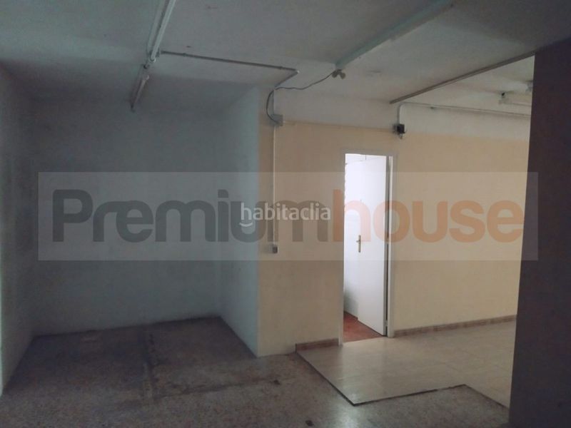 Foto 906b2477-d031-4044-8323-472ce05562fd. Local comercial a Centre Viladecans