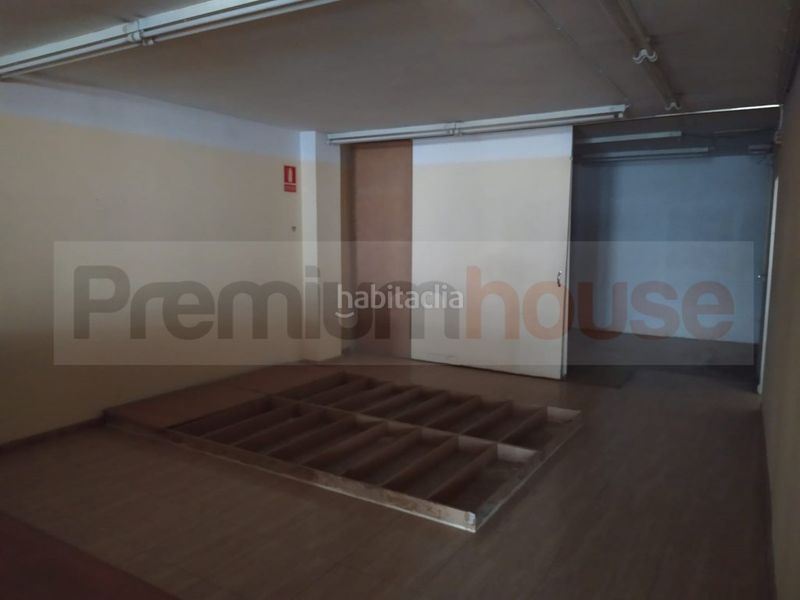 Foto fcf9006b-0768-458d-9cee-233cae799926. Local comercial a Centre Viladecans