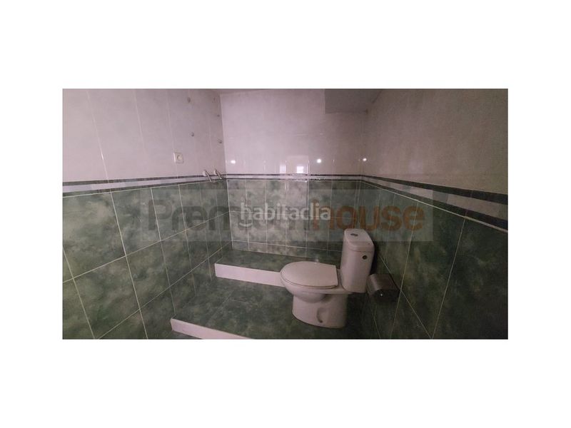 Foto cc662ee2-47d6-479a-849c-0688a0273bb6. Local comercial a Llevant Reus