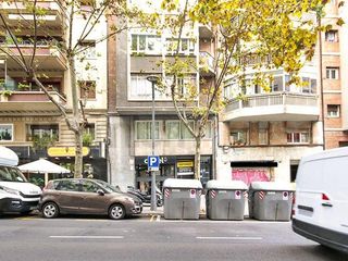 Local Comercial a Avenida Republica Argentina