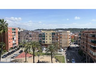 Pis  Plaza catalunya. Vivienda en venta en sant andreu de la barca