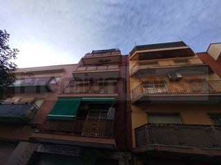 Pis  Calle foc follet. Estudio en venta en el bon pastor  barcelona