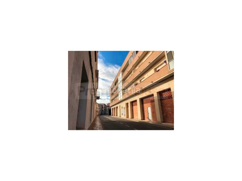 Foto 8c8de376-6477-4814-86d6-62b933b5acbd. Local comercial a Móra d´Ebre