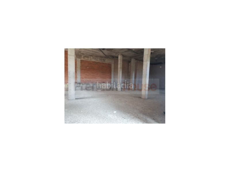 Foto b102015d-8e98-4538-ace4-75a831ed730f. Local comercial a Móra d´Ebre