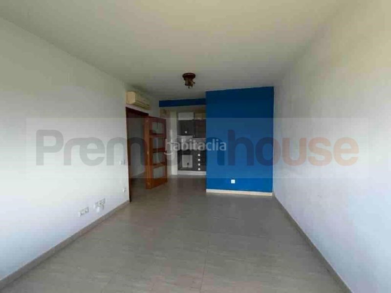 Foto be8c5073-5f51-4d21-9faf-46ff3a594902. Pis a Deltebre