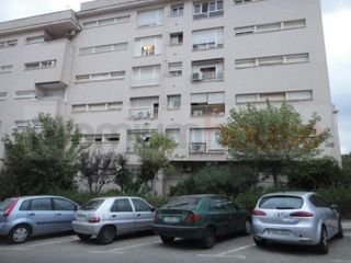 Pis  Avenida lleo. Piso en reus.