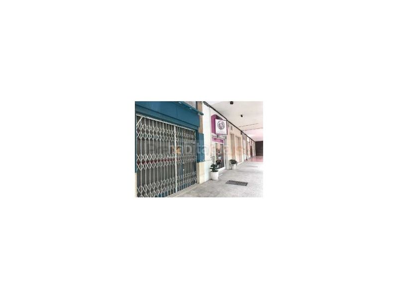 Foto 0e7bef54-5fa9-4f6a-8e66-68fe4e335177. Local comercial a Ponent Reus