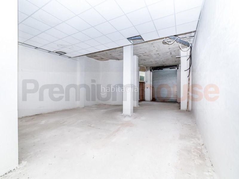 Foto c1913374-abf1-4edd-a5b7-fbae6f34e4eb. Local comercial a Centre Reus