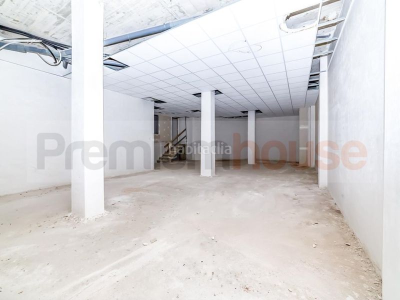 Foto e38a06c0-482e-438b-88c6-f6ab904c8ef2. Local comercial a Centre Reus