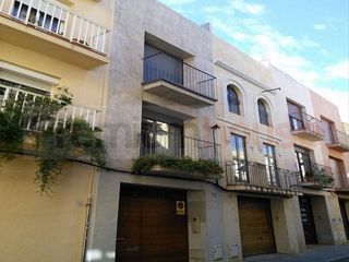 Casa  Calle ravaleta. Casa en la canonja