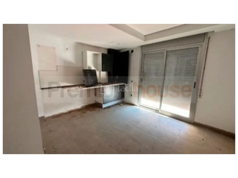 Foto b0ddf05a-3b4c-42d4-b739-1773ace62bef. Edifici a Deltebre