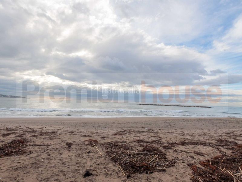 Foto cf1d0b10-c2ba-46b3-bd2d-6ebdc996d03b. Pis amb piscina a Cap de Sant Pere Cambrils