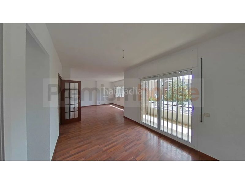 Foto e82831c7-84fa-4474-aa3f-23a44d036fda. Casa adossada a La Roureda Viladecans