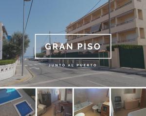 Pis a Vandellòs i l´Hospitalet de l´Infant. Piso de dos dormitorios  en una situación privilegiada, junto al