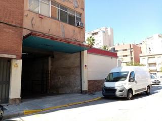 Locale commerciale  De francesc moragas. Local comercial en hospitalet de llobregat