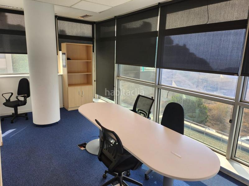 Foto 0e8830ab-168f-4e78-98c2-0ebd89fd8378. Office space with parking in Pomar Badalona