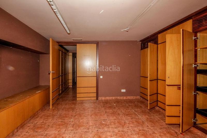 Foto b9c10d53-1ad8-4b67-80a3-4ceccebc861e. Local comercial local en venta en El Clot Barcelona