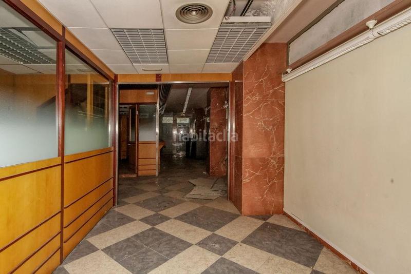 Foto f89b89a9-b2f9-4abf-a668-143a27c56af1. Local comercial local en venta en El Clot Barcelona