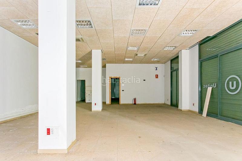 Foto a5f0943b-6319-41c9-8e42-35db2e1fb294. Local comercial a Sant Cosme-La Granja Prat de Llobregat (El)